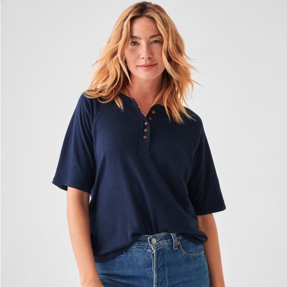 Faherty cotton cloud navy tee